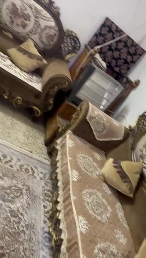 السلام عليكم  هذني الغراض للبيع


**إذا كنت صاحب هذا الإعلان وتريد حذفه لأي سبب، رجاءا أرسل رسالة إلى الدعم الفني**