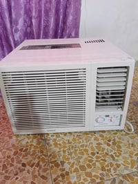 مكيف البيع 2طن استعمال ست اشهر بعده جديد نوعه وادي 350الف 07779448952