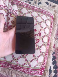بوكو x7برو للبيع ذاكره 256 ملحقات كامله  مابي اي عيب بس اميري شويه بلش...