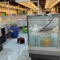 يتوفر براد سفينه للبيع للاستفسار الاتصال على الرقم 07828950794