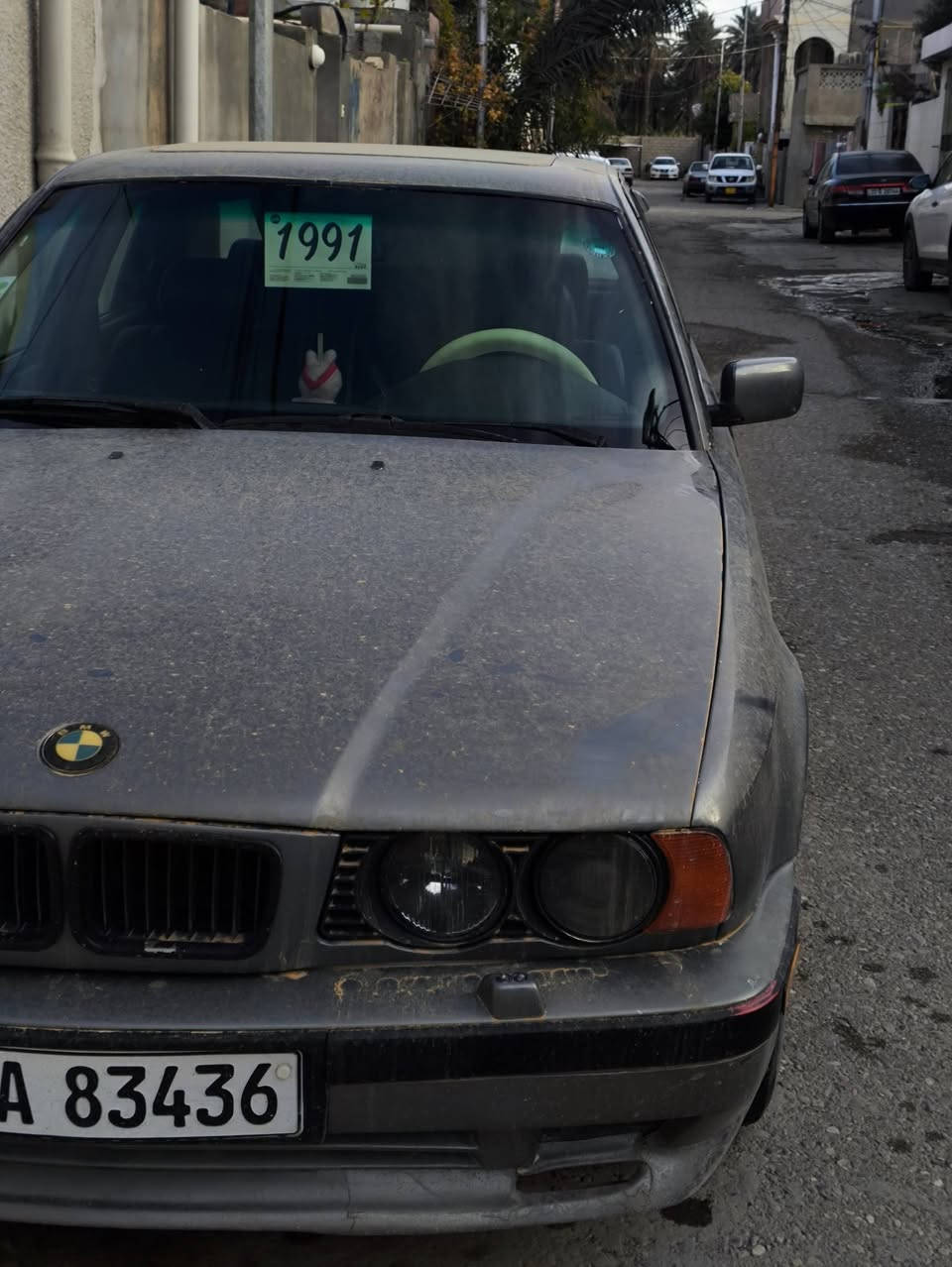 BMW موديل 91 لون نفطي 
رقم اربيل 

داخل اسود جلد 

فتحه سلايت 

محرك وكير بشرط 

صبغ عام للجماليه بدون ضريه  

مسوي ادامه كامله 

تبريد ويه سويج منضومه كامله جديد 

فيت بم جديد

راديتر جديد انسى شي اسمه حماوه

سياره ميحتاج ربع دينار

والسعر......64 وبي مجال♥️

عنوان: ديالى خانقين 

وتواصل فقط عله واتساب *********** مارد عله مكالمات والخاص مفتوح
