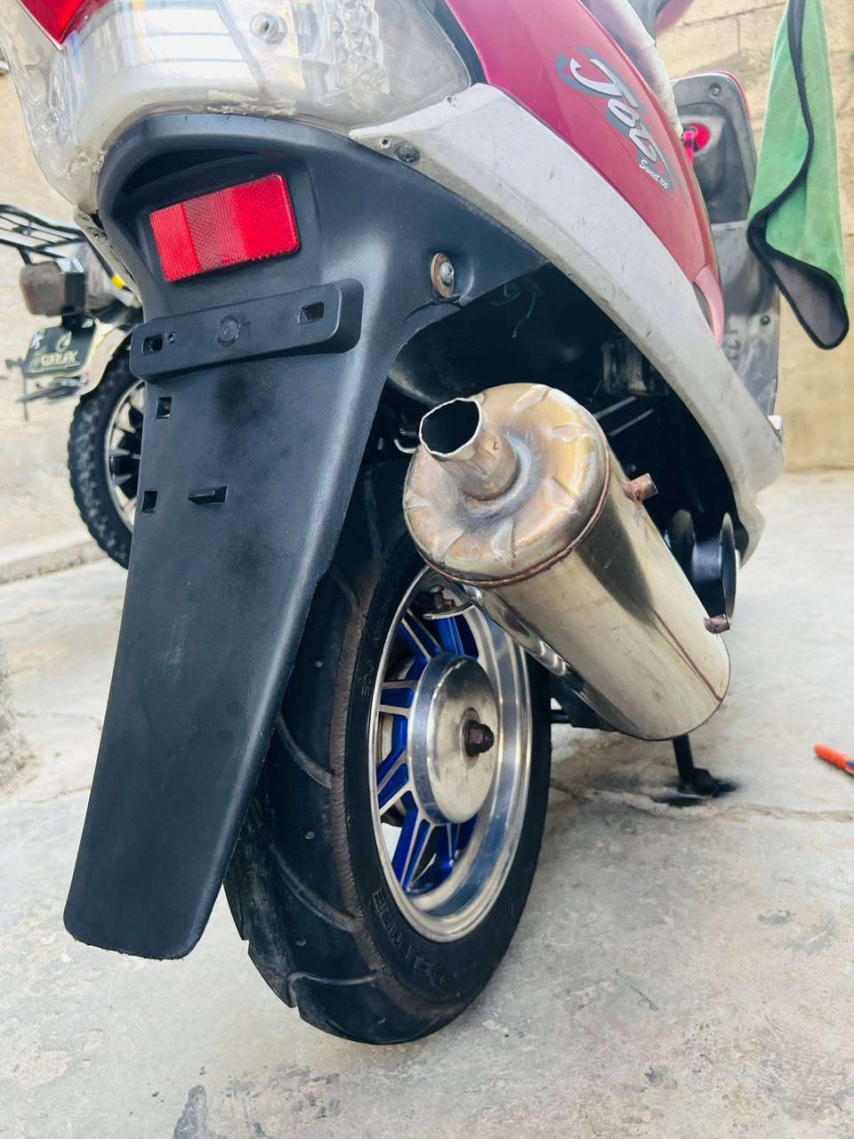#للبيع دراجة ماكس منغولي🛵
تعمير جديد ومتعوب عليها مال جناي
دراجة خير من الله
#محرك_مجفت_جديد(تجفيت فول كلة اصلي)
كهربائيات شغالة
#ظفيرة_جديدة
تخم تاير
قبل هندر كلة مال تفصيخ
كلجات رياضي
دبل الخلفي رياضي 
كاسحة
#سلف_شغال
صالنصة رياضي 
#السعر💵 400 ألف وبيها مجال

#العنوان ديالى خان بني سعد
*********** موجود واتساب
