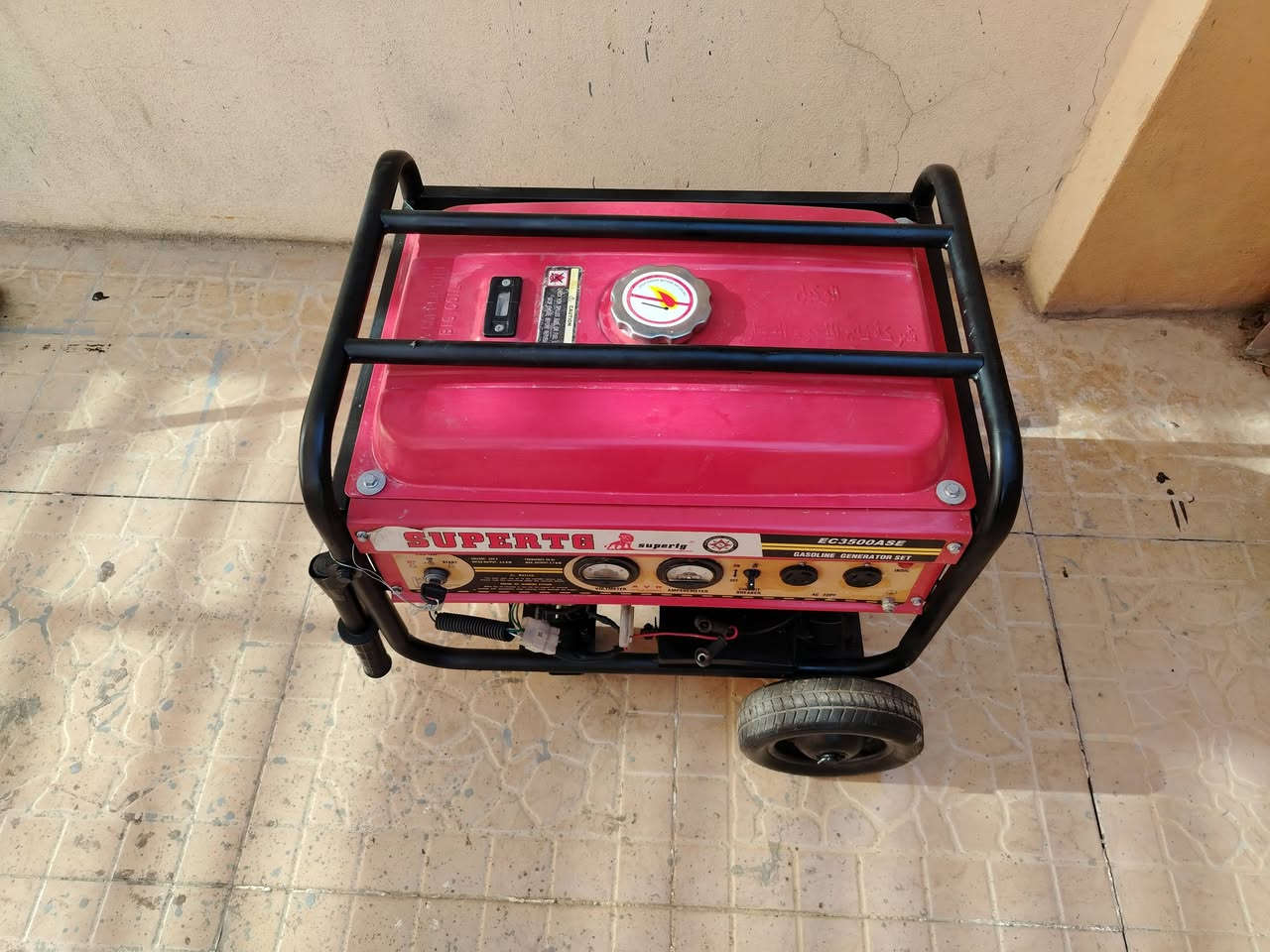 مولدة تايكر 10 امبير
نظيفة استخدام منزلي السعر 150 بيها مجال بسيط الجانب الايمن رقمي***********
ملاحظة غير متواجد على الفيس

