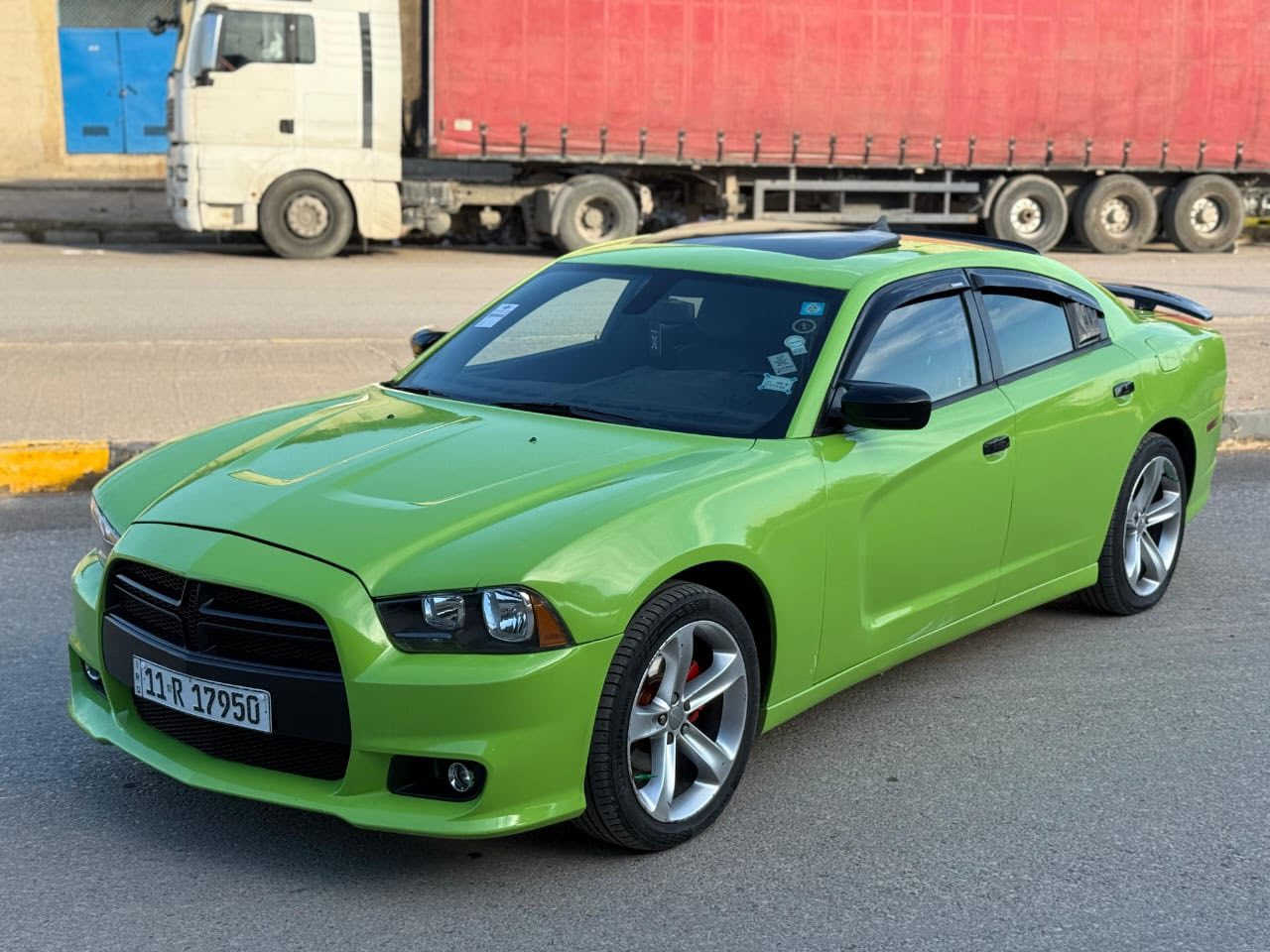 للبيع او مراوس
جارجر 2011 فول مواصفات رقم بغداد الجديد مشروع وطني شرط التحويل سيارة بيها صبغ تغير لون ضررها من امريكا جاملغ خلفي وباب بدون سيارة حلوة وجاهزة ماشية 165 ممشتغلة خط حجم محرك 6 سلندر بشرط مكينة وكير اكسل السعر 136 وبيها مجال مكان السيارة موصل 
***********
***********
