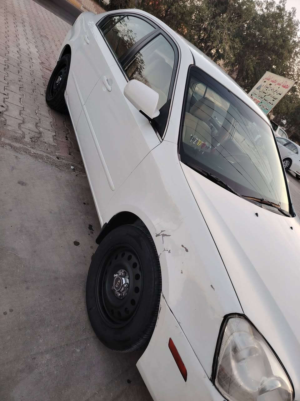 كيا أوبتما موديل 8 مريكي خمسه كير تفاصيل الي راح اذكرهة كلهة بشرط غير المذكور اتحمل مسوليته صار 10 أيام شديت مكيه حاويه حجم المحرك 2400 حساسين 8 ثكالات الكرنك 
تخم نوزل 
درايم شفتات جدد 
مشط حاويه
تخم دبلات كوري اصلي 4
لاستيك رباط
شمعات 
طوبات 
صلنصه جديده 
تغليف ارضيه جديدة 
راديتر تدفئة جديد السعر 105$ بيهة مجال قليل العنوان ديالى المقداديه شهربان ***********
