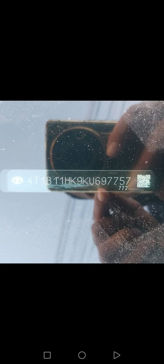 كامري موديل ٢٠١٩ وارد أمريكي لون اسود للبيع رقم سليمانيه تحويل ثاني يوم كشنات احمر *********** ضرره فقط دعاميه الاماميه السعر خاص
