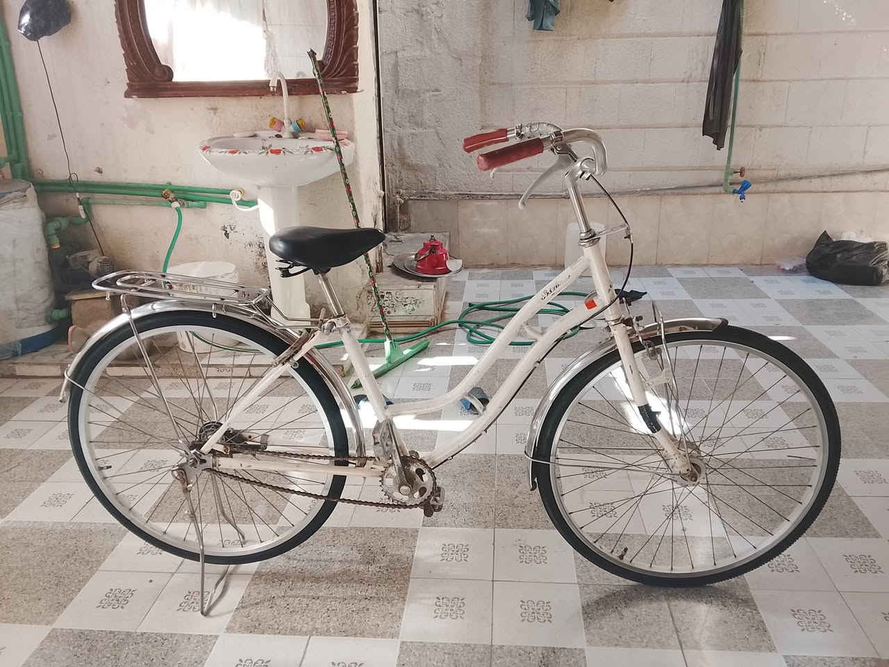 بايسكل البيع ميه وبي مجال


**إذا كنت صاحب هذا الإعلان وتريد حذفه لأي سبب، رجاءا أرسل رسالة إلى الدعم الفني**