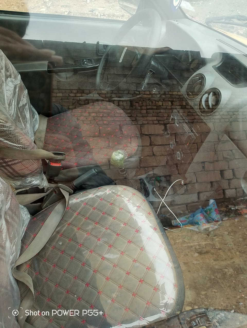 سايبه موديل 12 بيها قياسات قليل من جوه والجير بيرجع قليل ب 26 وبيها مجال خاطر الجايه مكان نهروان
***********
