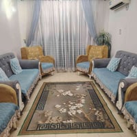 تخم • ١٠مقاعد • صوفا