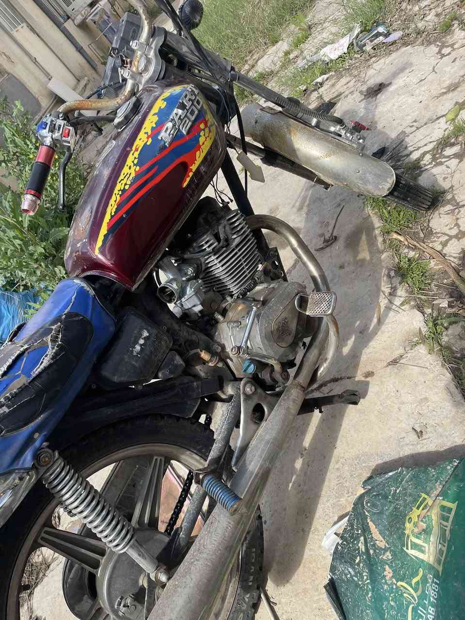 بارت عقاد 2016شغال سلف وهندر كابريتر 200مكينه معمر جديد الماطور عايزه باتري ودواسه رجل فقط اوراق وكامل سعر 300الف


**إذا كنت صاحب هذا الإعلان وتريد حذفه لأي سبب، رجاءا أرسل رسالة إلى الدعم الفني**