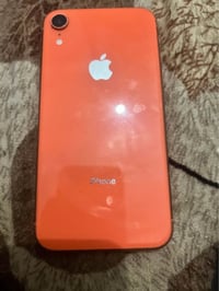 آيفون XR • شاشة مكسورة • ٦٤ جيجا
