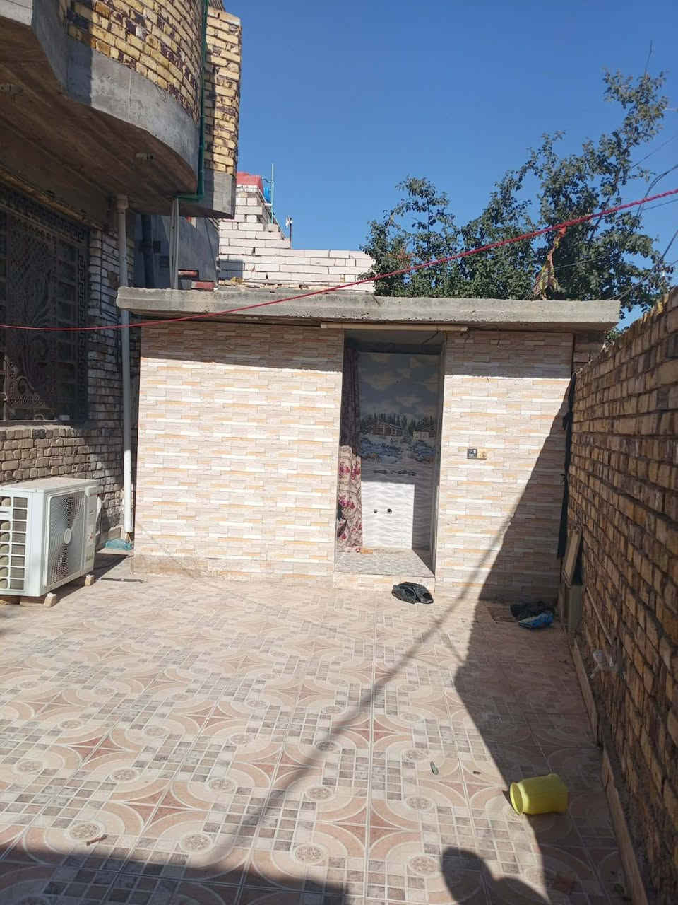 السلام عليكم 
بيت 200 متر في الديوانية حي الزهراء خلف المعهد الفني قرب مدرسة الدر المنثور مطلوب 80 مليون ويداور بسمك مباشرتا بيت حديث وفارغ 
والامكانيته قليله عندي عروض بمقدمه مناسبه 

***********
