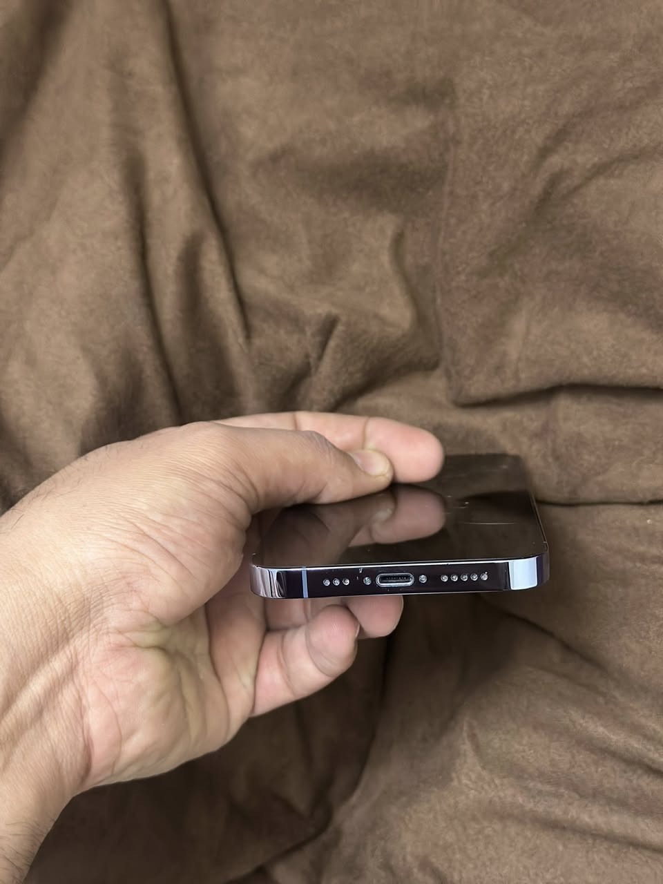 السعر 350 ( ايفون 13 برو ) ذاكرة ( 512 ) جهاز كلشش نضيف بس الشاشة مكسورة والبطارية 75
العنوان / بغداد 
واتساب / ***********
