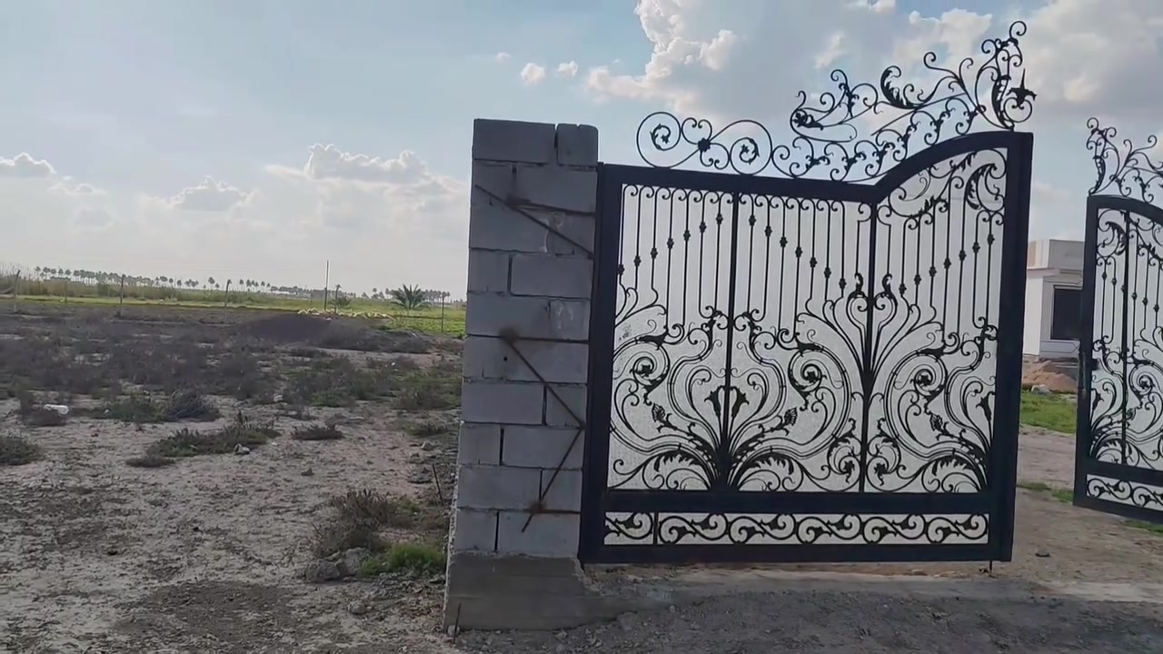 مزرعة في طور الانشاء مساحة ١٧٠٠م 
سند ٢٥ اقرار محكمة موقع مميز في عرب جبور 
بسعر مناسب 
استثمار لاي شخص يحب يسوي مشروع مزرعة ايجارها لايقل عن ٥٠٠ الف باليوم
مشيد بها دار مشطب ١٠×١٠ غرفتين وحدة ماستر ومطبخ وصالة 
السعر ٢٣٥ مليون لان مستعجل ع البيع 
الاتصال *********** بيه واتس
#دوانم
#مزارع
