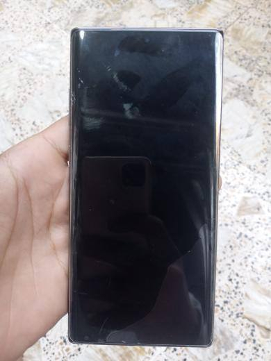 جهاز سامسونج نوت 10 بلس 5G
الذاكره  512 جيجا بايت

العشوائيه 12 جيجا بايت 

دبل شريحه SIM 

كلشي ما وياه لا كارتونه ولا شاحنه وياه بس حافضه
السعر 350
مكاني بغداد مدينه الصدر 
ملاحضه : لا يوجد توصيل
للاستفسار ***********
