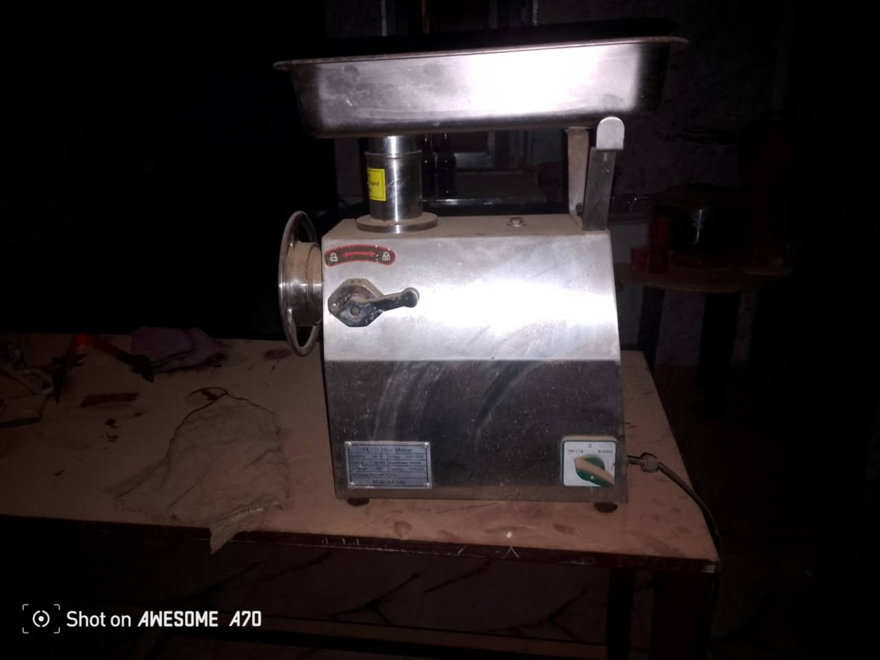 اغراض مطعم للبيع 
الاسعار بيهم مجال 

فرن البيتزا 500 
شواية الكص 225
كرل 250 الف
مثرامه 200
قلاية الفنكر 350
عجانه عشره كيلو 150
ميز ستيل مترين 150
ميز ستيل متر 75
تخته 10
ميز حديد 65
ميوز طعام 45 مع 3 كراسي
ميز كاشير 150 والياخذ الغراض شلع اله كل النواعم هديه
الشراي يتفضل على الخاص لطفاً


**إذا كنت صاحب هذا الإعلان وتريد حذفه لأي سبب، رجاءا أرسل رسالة إلى الدعم الفني**