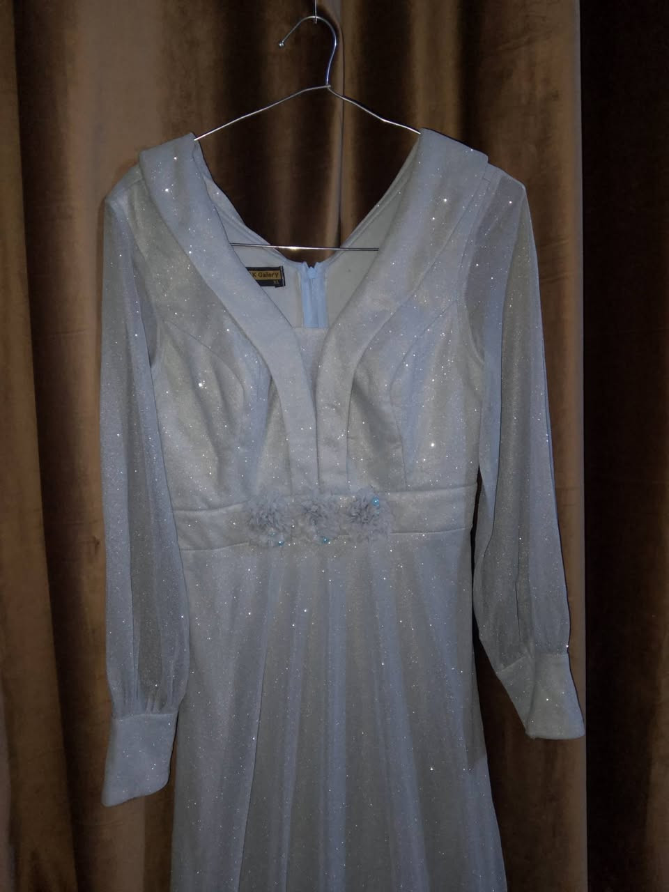 فستان مناسبات قياسه XL لونه سمائي
سعره 20
رقم الموبايل ***********
