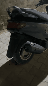 السلام عليكم 👋فراشه للبيع 🦋 الدراجه نضيفه ماعايزه غير بس باتري كهربائيات شغاله الدراجه مفتوحه مره وحده شرط من الصبح هندر واحد ختم واحد كفر تايواني بيه صالنصه أف ام سعرها 350 وبيه مجال للشراي مكاني نجف رقمي ***********
