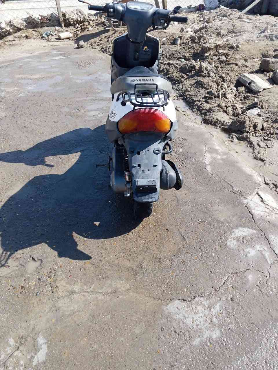 دراجه للبيع
ما مفتوحه تشتغل سلف و هندر 
400 وبيها مجال


**إذا كنت صاحب هذا الإعلان وتريد حذفه لأي سبب، رجاءا أرسل رسالة إلى الدعم الفني**