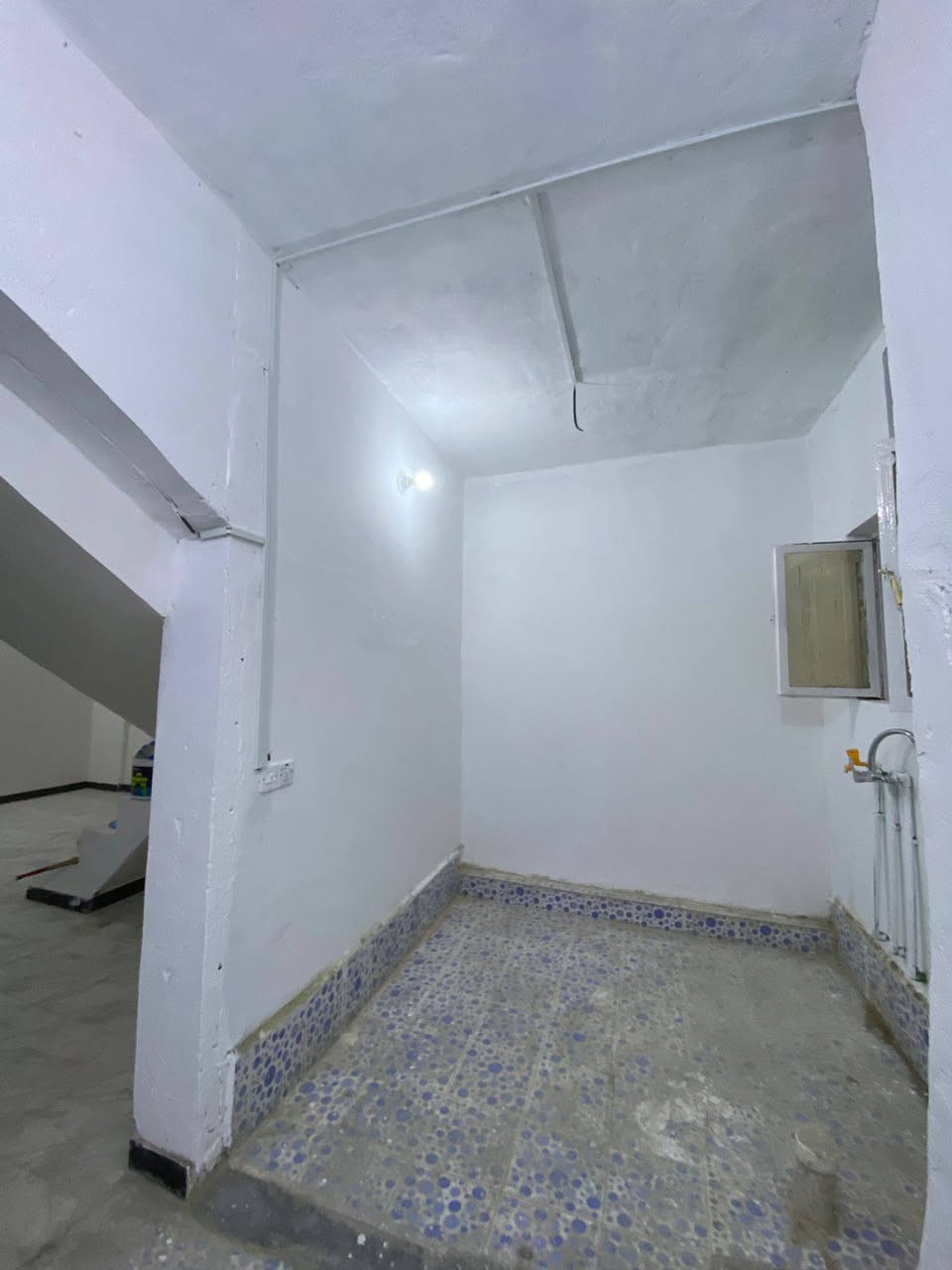 ## إيجار بيت 165م تجاري  شارع الملعب الدولي  حي النصر طابق واحد  غرفتين نوم مع الملحقات 
الإيجار 450 مطلوب عائله صغيرة
كربلاء مكتب بركات ارض الخير ابو محمد الطائي
***********
***********
