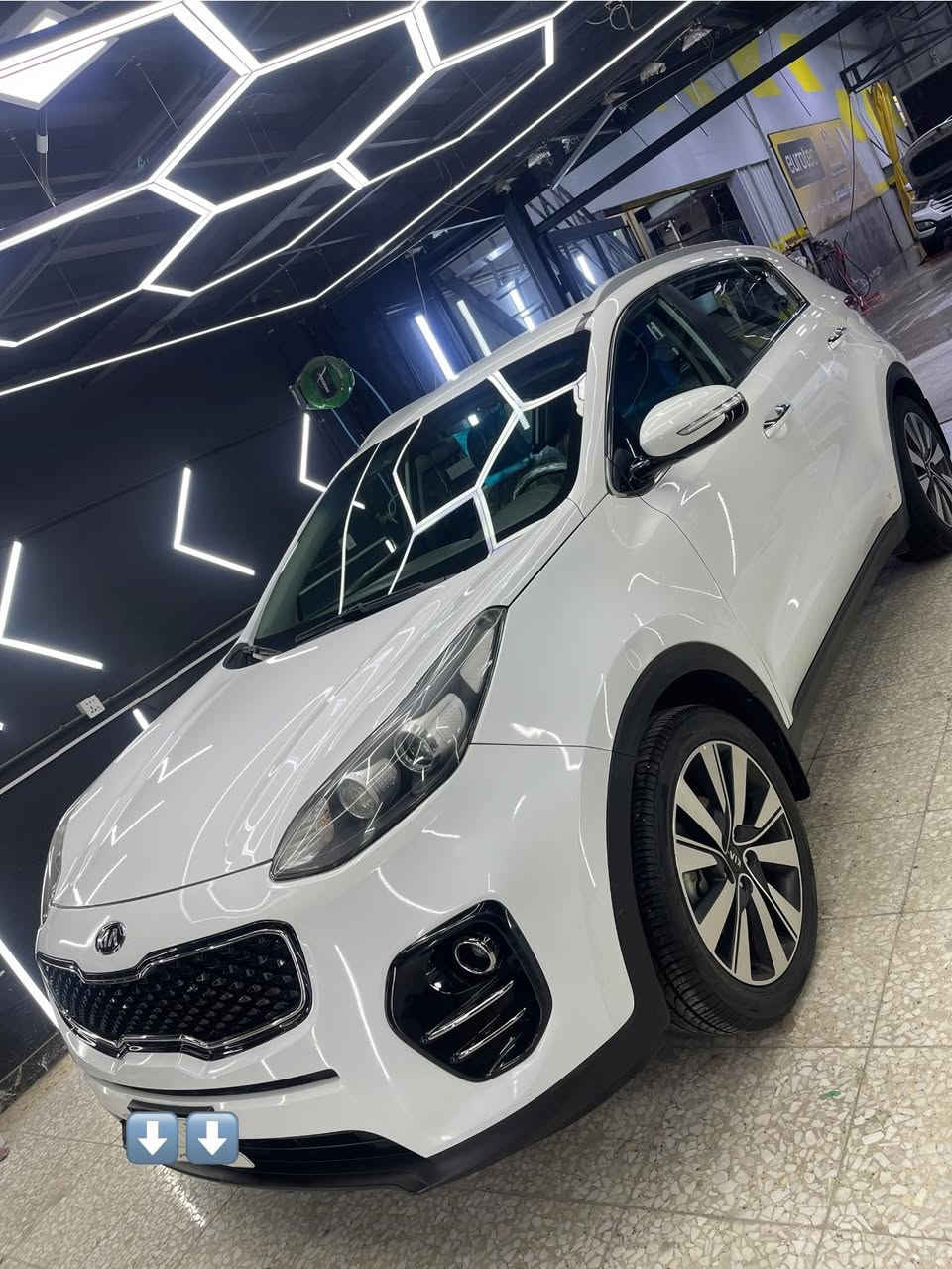 السلام عليكم 🤝
موديل 2017 خليجي ⬇️⬇️

رقم بغداد مشروع الوطني ☑️☑️

🚩حالة السيارة :-
*مكفولة من الصبغ 
* مكفولة من التبديل والفتح 
* مكفولة من الضربة 
* فقط بارد بسيط مثل مموضح بسونار 
*محرك مكفول 
* كير مكفول 

🔺🔻كاملة من كلشي مابيهة اي نقص عليهة نانو سيراميك وحمام جديد مسويلهة ومناقصهة اي شي ☑️

💬مكان السيارة بغداد 🔴

📲للاستفسار ***********
