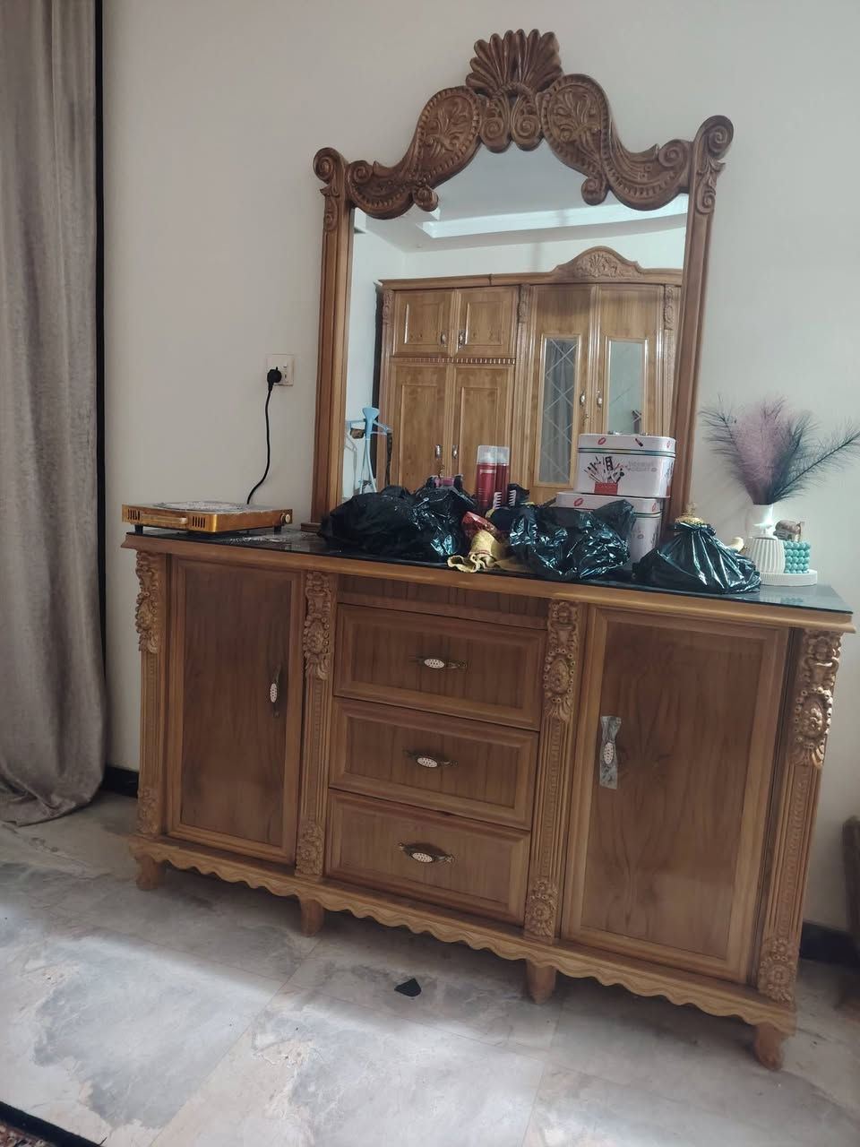 غرفه جديد البيع 7قطع السعر ٣ (***********)
