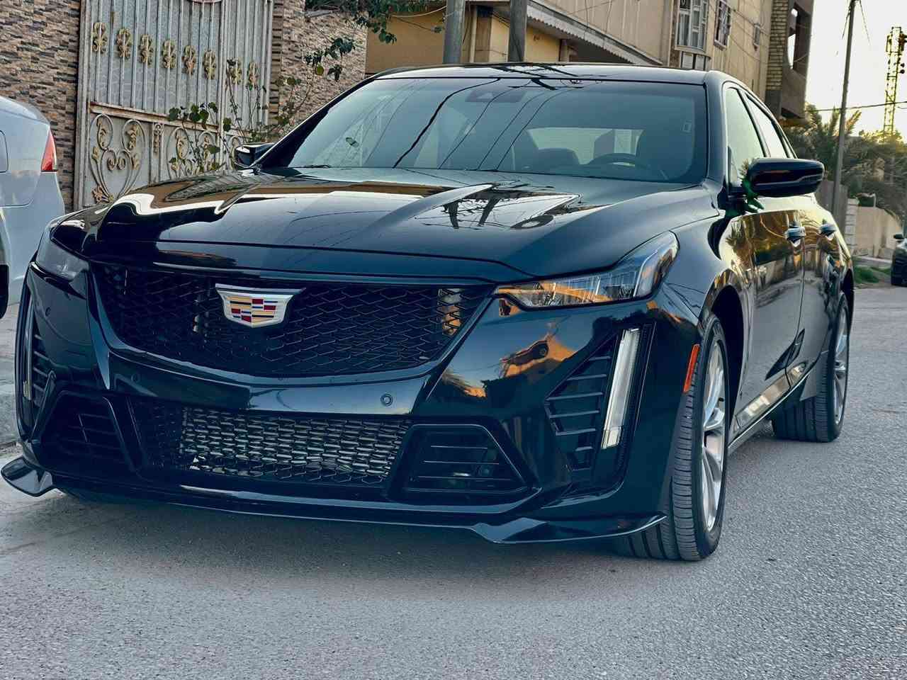 كاديلاك ct5
محرك 2000 تيربو موديل 2023 فول مواصفات 
بدون رقم منفيست بأسمي ضرر بسيط تبديل جاملغ امامي 
ايرباك بردة فقط مكانها بابل مسيب 
***********
