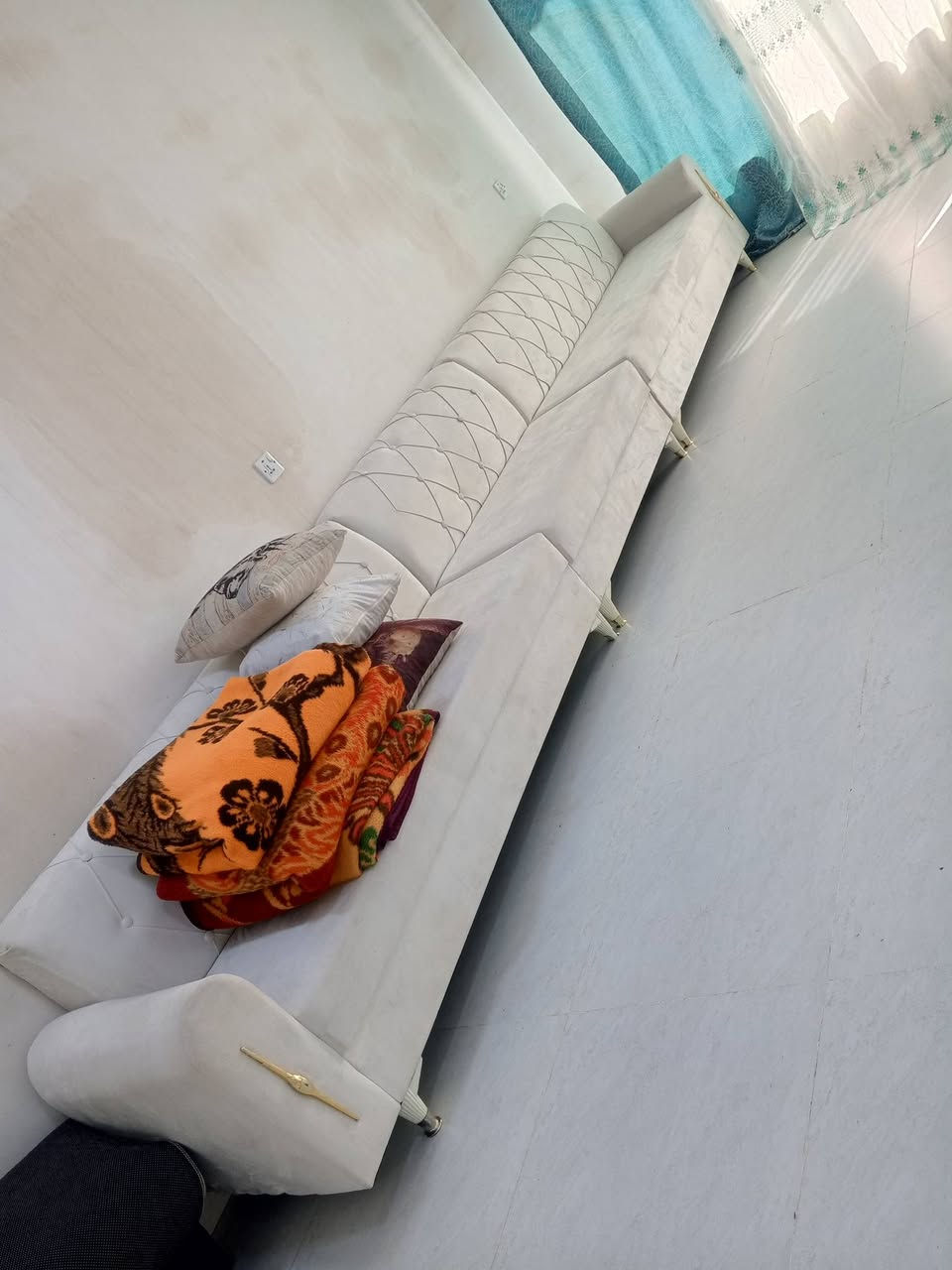 غراض للبيع اشراي يخابر 
***********
