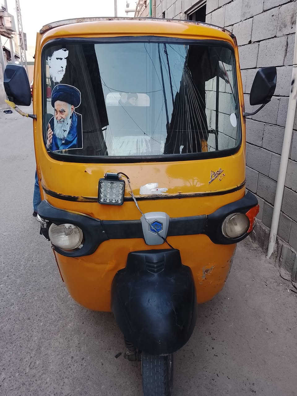 السلام عليكم تكتك بياجو مديل 19سنويه ورقم مكينه تي في أس صارلها شهر من مشدوده السعر ب3وبيها مجال حك الجيه عنوان بصره تنومه ***********
