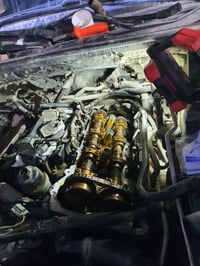 Jeep Cherokee 2013 تبديل واشرات غبق محرك مع تبديل براد دهن بضمان سنة ك...