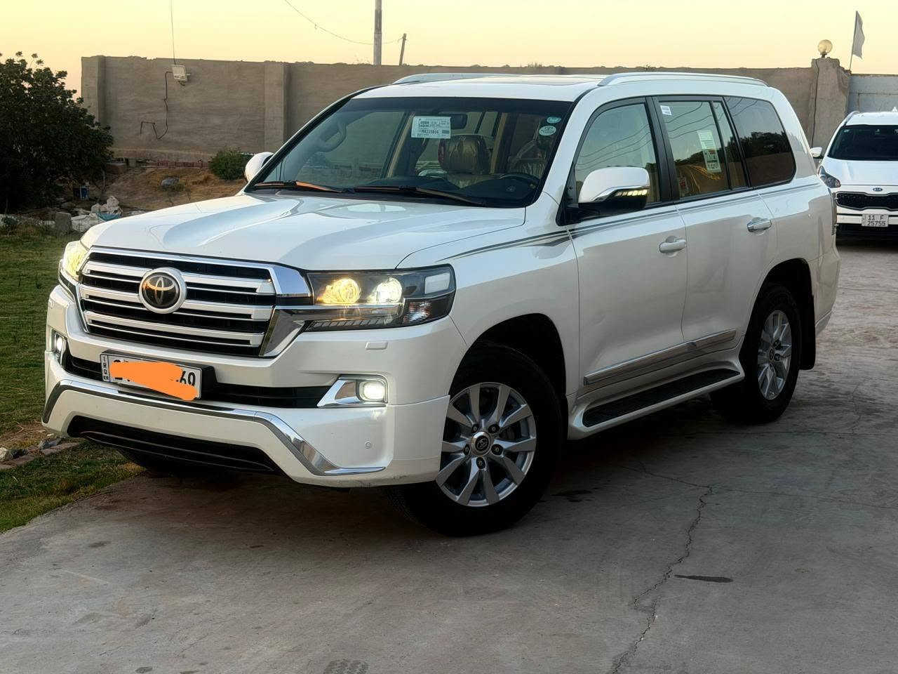 سلام عليكم من رخصت مدير الكروب سياره الاندكروز موديل 2018 ساز وايد دشن شاحن مبايل ٨ رباك ٦ سلندر ماشيه ٨٦ الف سياره فول موصفات مايحتاج اذكر مكفوله كفاله عامه من كل نواحي حت دعاميات عله وضع شريكه سياره جديده معنه الكلام العنوان بابل جبله سعر ٤٥٠ /*********** /*********** تحويل مباشر سياره بسمي مجال بصيط

