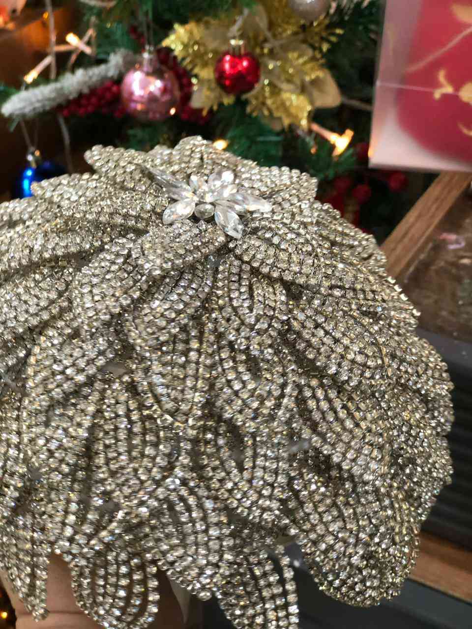 #متوفر_هذا_جمال_مسكة_عروس_هاند_ميد_كرستال 
#كله_متوفر_بس_يم_فضه🌸❤️
#متوفر_توصيل_لجميع_لمحافظات


**إذا كنت صاحب هذا الإعلان وتريد حذفه لأي سبب، رجاءا أرسل رسالة إلى الدعم الفني**