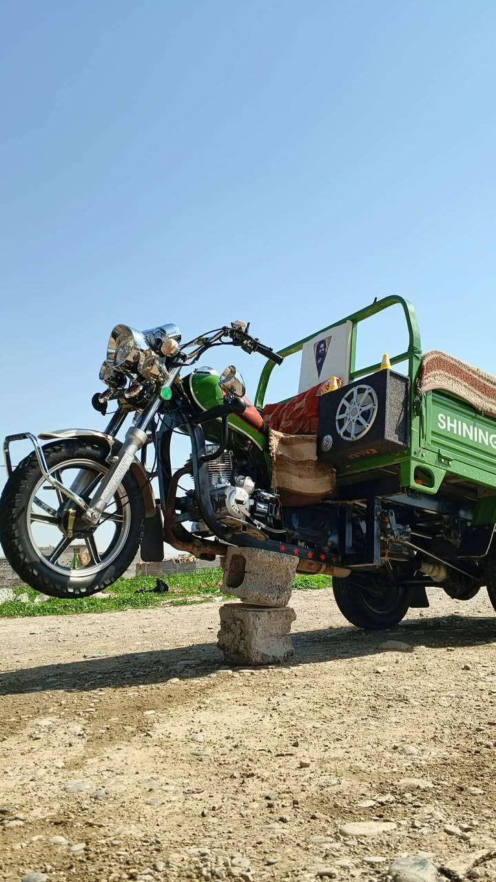 يالله اللهم صلي على محمد وال محمد متاح ستوته 2023ستوته خير من الله محرك 2025برغي ما ناقصها معرض بلال تجي تشغل وتطلع مكانها ديالى جلولاء سعرها 1800وبيها مجال حك الجيه ***********
