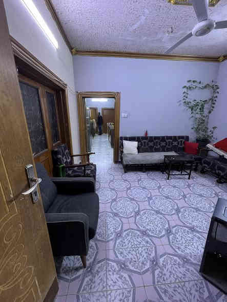 🔷(بيت للبيع )🏡✅//
🌀المساحة (200) متر//طابقين //

🌀( الموقع دور النفط ) 

🌀( يحتوي الطابق الارضي على/ ثلاث غرف منام  /  صالة / ديوانية / مطبخ/ صحيات عدد (2) / حديقة/ كراج  / الطابق الثاني / غرفتين منام / صالة / صحيات //

🌀(جنس العقار طابو ملك صرف  )☑️

🌀السعر (425)مليون وقابل للتفاوض    ✔️✔️

⚜️عنوان شركة الجوادين للاستثمار العقاري ⚜️ 
(/ البصره /الجنينه نهاية شارع الـمصـلحه/ قـرب سـوق الجـبيلـة) 

لـلطلـب والاستفسـار علـى الارقـام التـالـية 🔻

واتـساب + اتـصال ***********
واتـساب+اتـصال ***********
