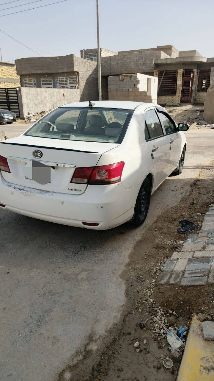 السلام عليكم سيارة للبيع نوعها بي وأي دي  G3موديل ١٣ لونها أبيض رقم كربلاء فتحه بالسقف شاشه بصمه محركها ١٦٠٠ أصلي السعر ٤٧وبيها مجال مكاني كربلاء طويريج رقم الموبايل ***********
