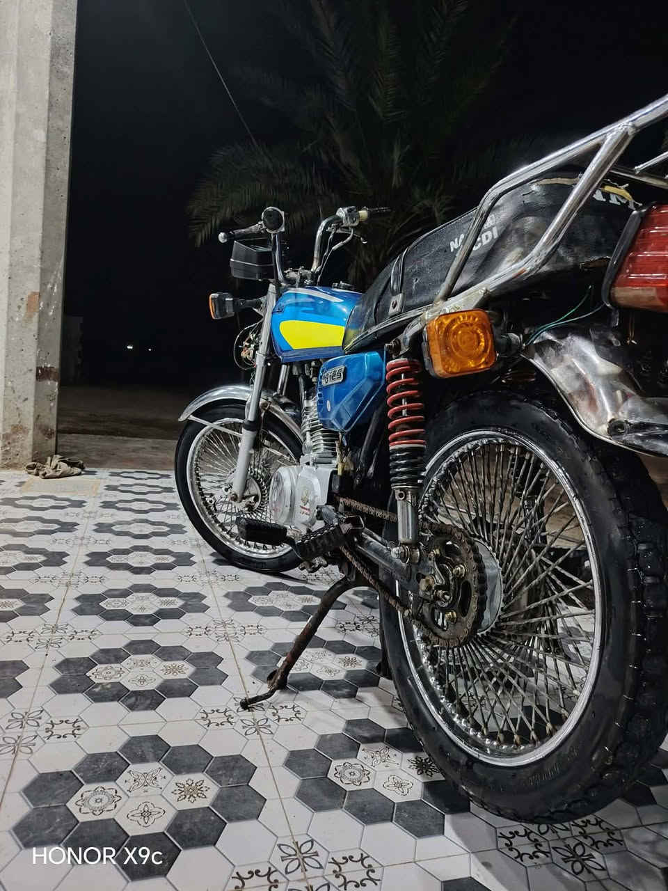 سلام عليكم
للبيع او مراوس 
تايكر 20 مجفته جديد 
كامله كلشي كهربائيات
كلك كلك كلك 
السعر 250 وبيها مجال قليل
 مكاني صويره 
‏‪***********‬‏
