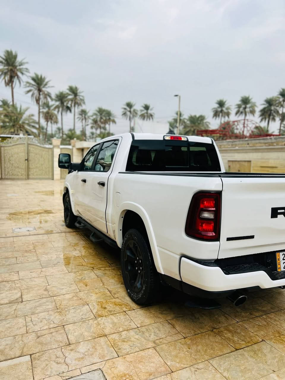 الوحش الامريكي ✅

‏RAM BIG HORN/LONE STAR 1500  2025🔥

السيارة ماشية ٧ الأف

 ( السيارة باب طويل بدي قصير المرغوب🔥 )

محرك : 6 سلندر تون تيربو الجديد  4x4 دفع رباعي

مواصفاتها : 

رادار امامي✅

رادار خلفي ✅ 
نظام تحذير ⚠️✅

مقاعد كهرباء✅

مقاعد تدفئه✅

شاشه ايباد✅ الشكل الجديد🔥

عينة دجتل✅

نظام اطفاء المركبة✅

تحديد مسار✅

تحذير امامي✅

كير تعليگ✅

باب خلفي كهربائي✅

تشغيل عن بعد ✅

دواخل ترحيب✅

تدفئه مقود✅

مودات قيادة✅

مداخل USP + تايبسي✅

انارة بالبدي✅

وهواي مواصفات بيها بعد مواصفات Lone star معروفة✅

السيارة جديدة احلى من الصور
مكان السيارة بغداد الكاظمية 
للأستفسار ***********

