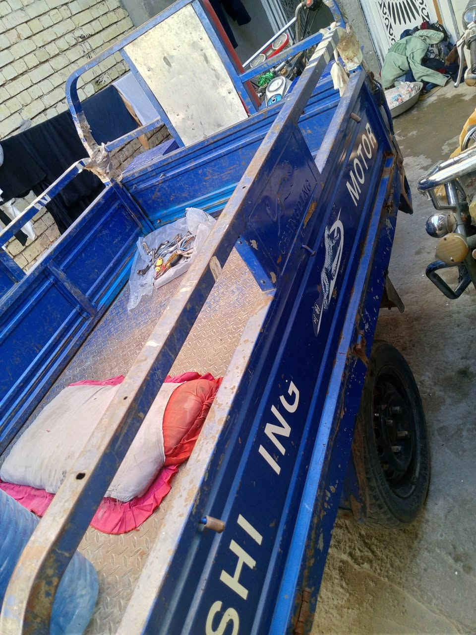 ستوته لبيع موديل 2018
اوراق أصولي عنوان كربلائي
ملحومه الركبه  مامتواجد عله الفيس
رقم الهاتف ***********
مكتب حسين
