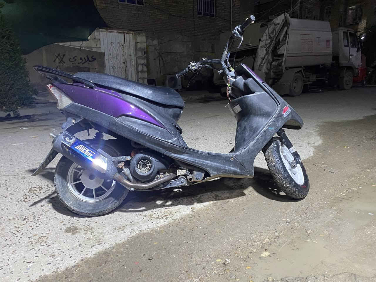 دراجه ماكس عدله للبيع سعر500وبيه مجال قليل  كامله عينه ولايت دراجه شلعه ومعدل موشته 55/\***********
