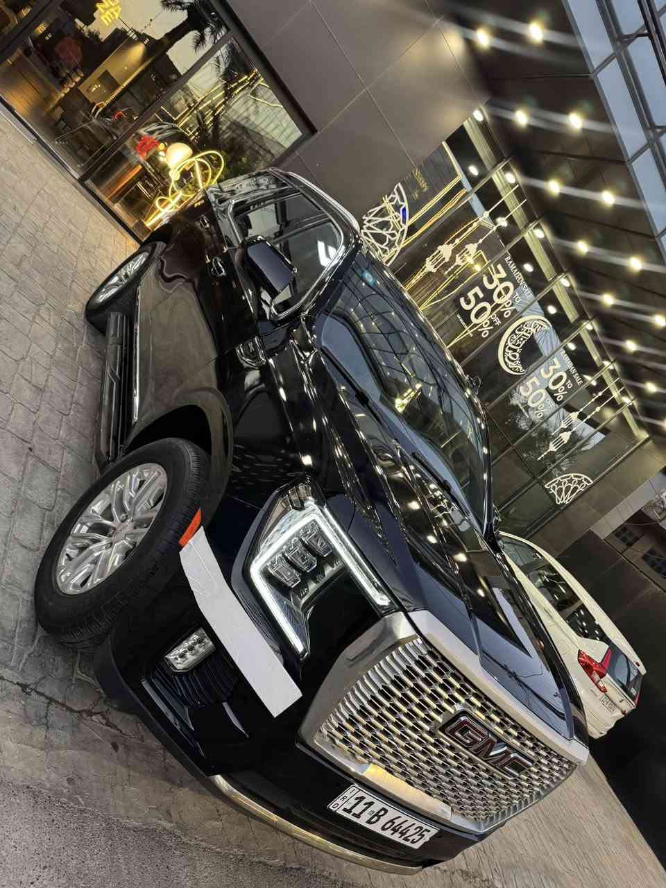 جمسي مديل 2023 slt فول مواصفات عدا الفتحه جاهزه مكانها بغداد ترقيم جديد بيها 3 قطع صبغ فقط السعر 369وبيه مجال للاستفسار ***********
