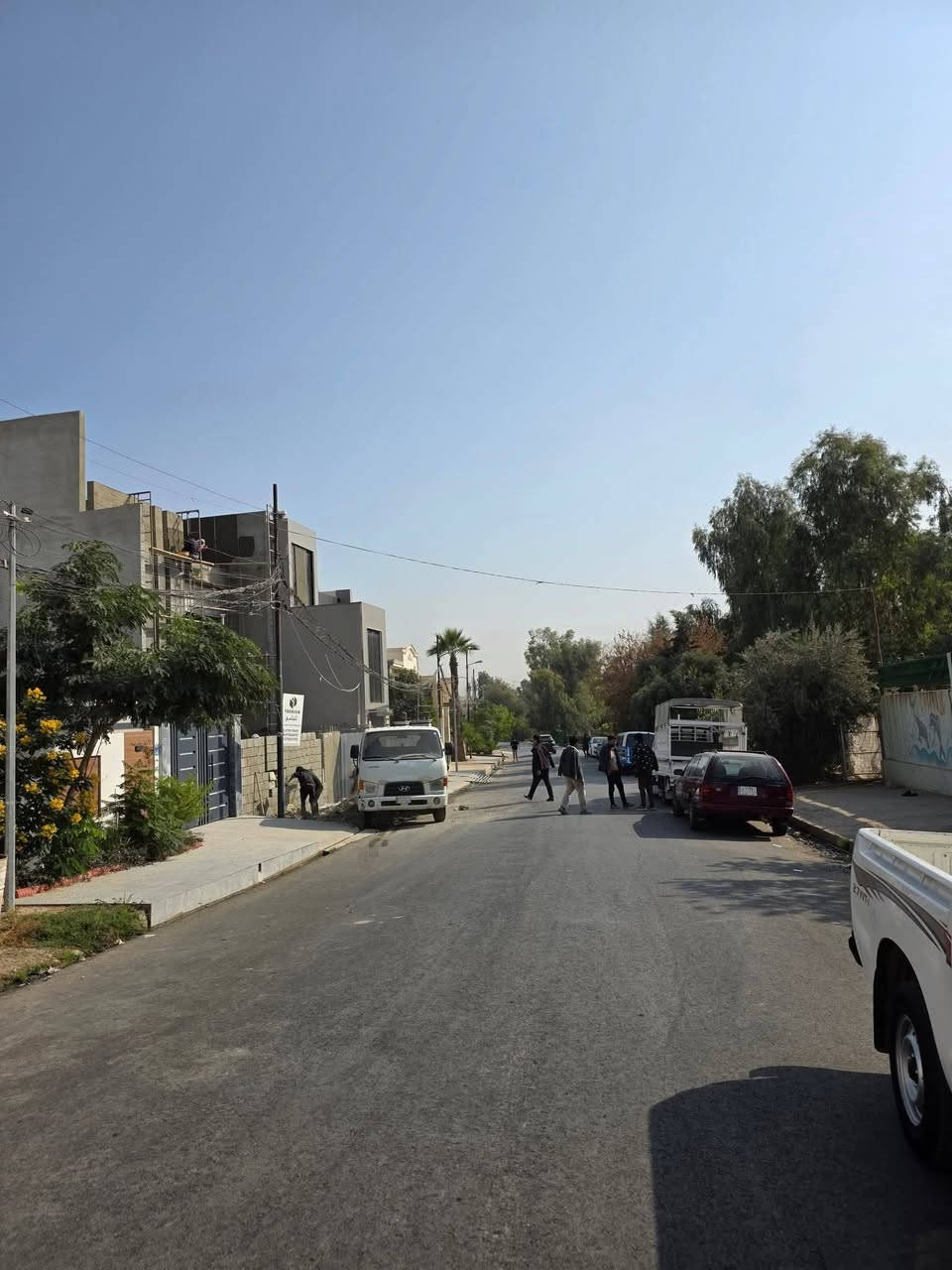 ارض للبيع في حي البريد قرب مدرسة الزهور المساحة 189 م الواجهة  6.33 اتجاه قبلة شارع 15 م . عقارات الصفوة  حي المصارف قرب مدرسة القادة
***********
***********
