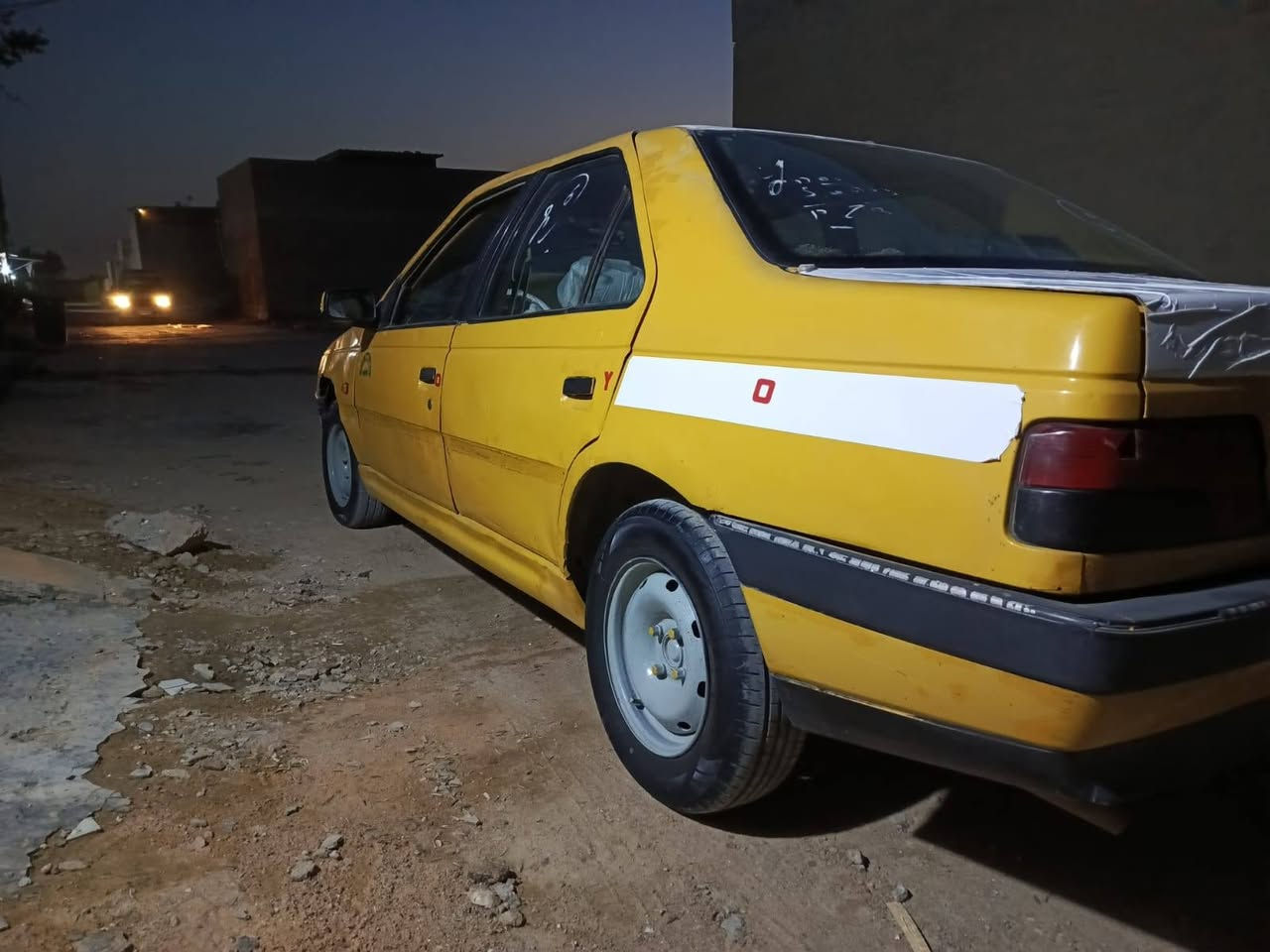 مكلف بلنشر سياره بيجو 405 سياره جاهزه ماعايز برغي كير ومكينه وحداده جديده مديل 2010. سنويه كامله بس راعيه ماندله سعره 13 وبيه مجال عنوان النجف. ***********
