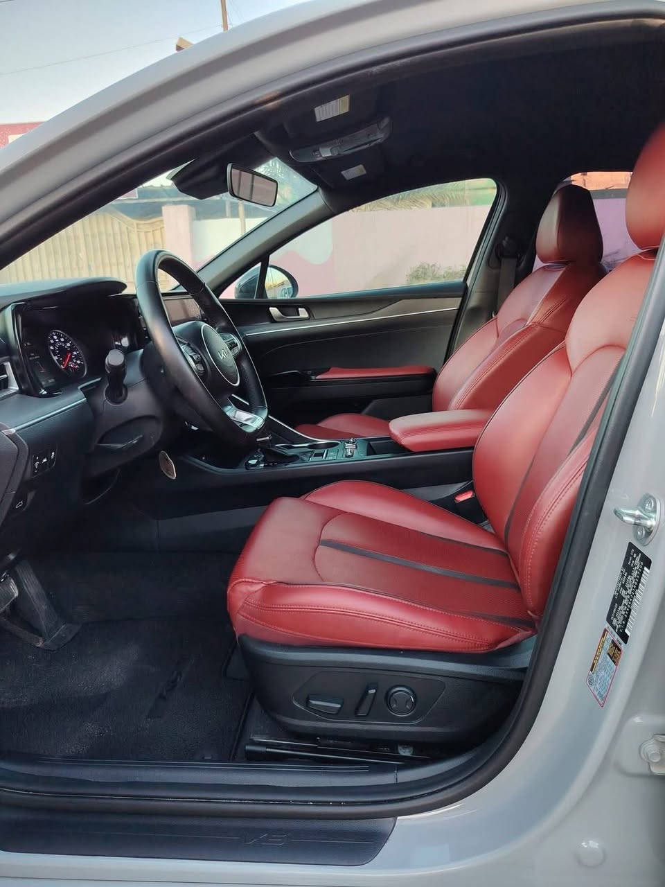 سلام عليكم
KIA K5 GT LINE أمريكي
موديل 2024

ماشيه 48

سيارة باسمي رقم بغداد انكليزي 

مكان السيارة بابل حله 

للاتصال ***********
