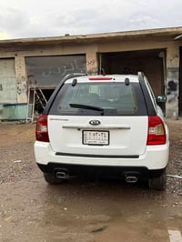 مكلف بنشرر  کیا سبورتج موديل 2009 كلين بدون صبغ كير محرك شرط نضافه فول...