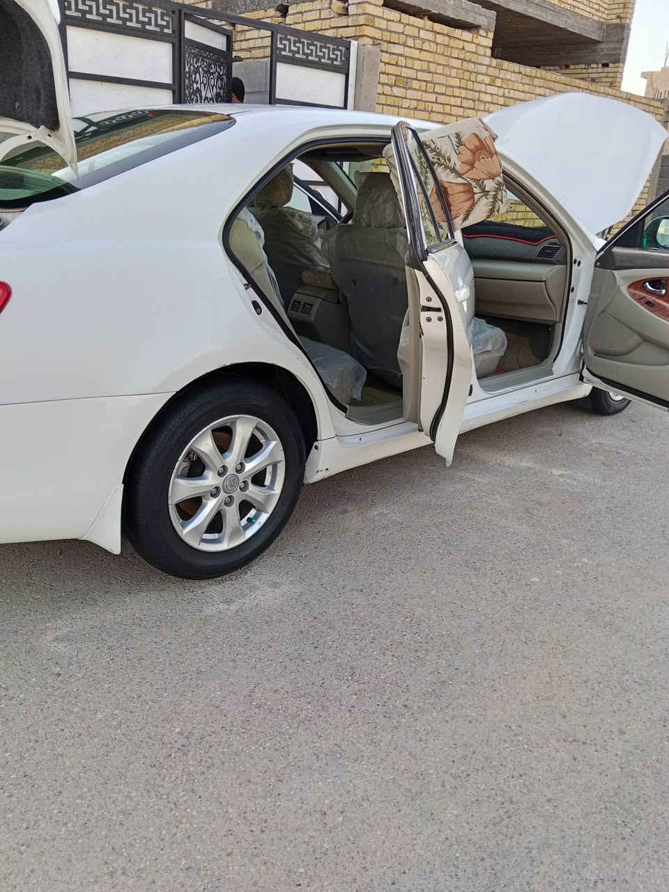 كامري 2008
رقم واسط الجديد .
سنويه 2031 بأسمي .
كفاله عامه ماعدا الجاملغ الامامي عكس السايق شويه بارد فقط .
السعر 115 وبيها مجال .
مكان واسط الزبيديه.
***********
***********
