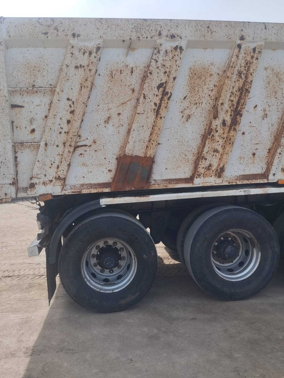 للبيع عربانة اوزمن ذرعة ٣٠ متر 
العنوان البصرة 
رقم الهاتف ***********
