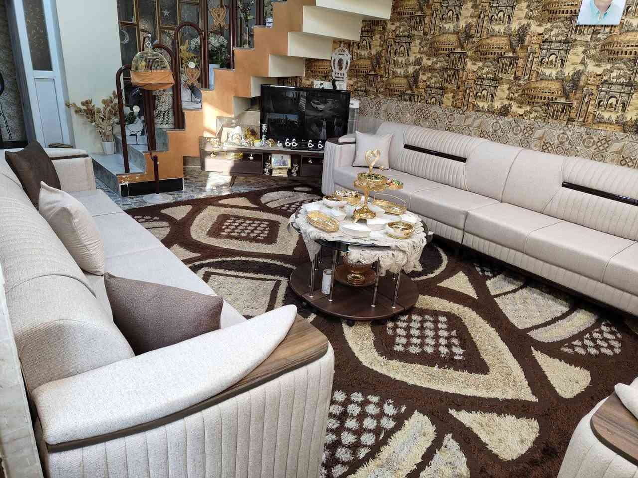 #الموصل كل ماهو جديد🌹
دوشمه الاخوين🌹
لعمل كافة انواع الطخم والديوان التركي والعراقي حسب🌹
 الطلب وباحدث الموديلات بأجود الاقمشة التركية🌹استفسار الاتصال، ***********
او مراسلة الصفحه  
العنوان #الموصل الجانب الايسر حي البكر قرب شارع الاطباء ꧁꧂ او بانزيخانه أيلاف
