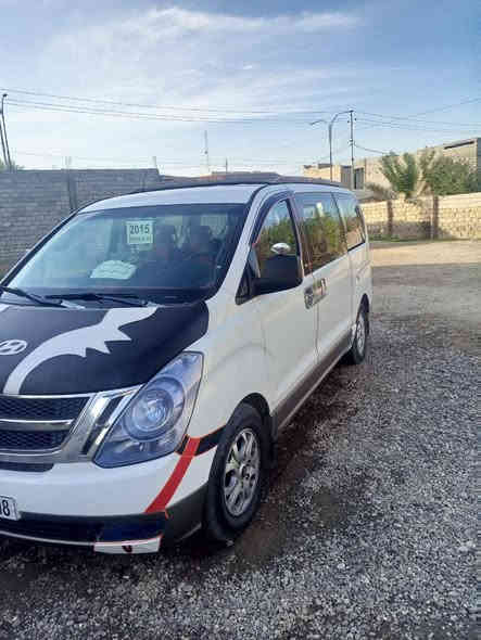 السلام عليكم ستاركس للبيع نضيفه سياره بسمي محرك معمر جديد جاهزه السعر 155 وبيها مجا الاتصال ***********
