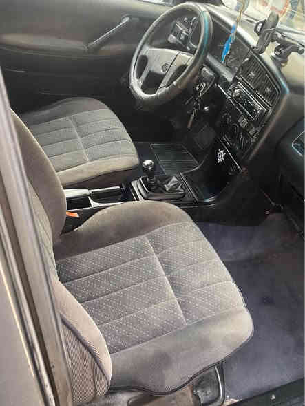 سلام عليكم للبيع فوكس واكن

باسات

موديل سياره 1992 علما سياره كلها بلادي بدون صبغ بدون تبديل بدون ظربه وعلما حتى دعاميه مامصبوغ من دعاميه للدعاميه بلشرط وبدون خياس

سنويه منتهيه من 2018 سنويه كارتونيه يعني اخضر والسعر سياره 33 وبي مجال بسيط رقم *********** واتساب Singapore
