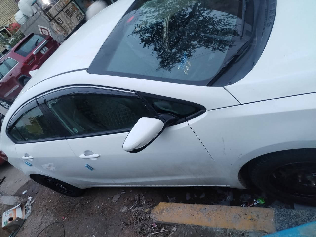 السلام عليكم للبيع فورتي ١٨ بغداد بسمي وارد امريكي ابيض صدفي حادث جنطة بس الحوض الصندوك مرجع ع بارد بدون صبغ كير AT كهربائيات تبريد محرك صدر كلة نضيف السعر ١١٥ وبيهة مجال مكاني الشعب ***********
